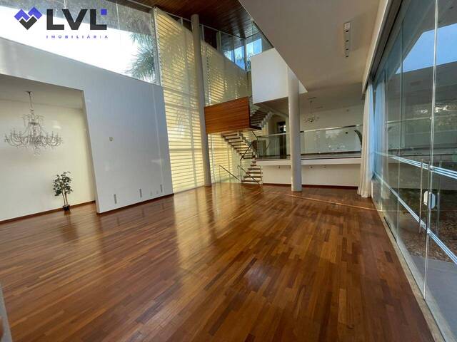 Sobrado para Venda em Goiânia - 5