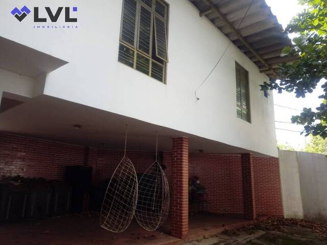 Sobrado para Venda em Goiânia - 5