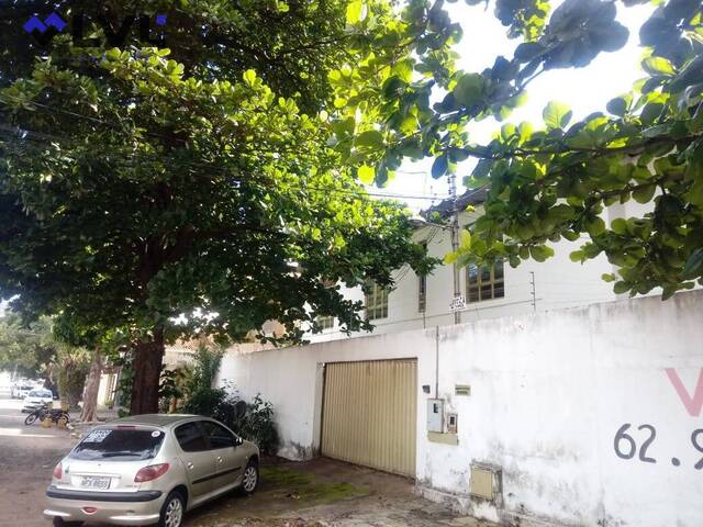 #41 - Sobrado para Venda em Goiânia - GO - 2