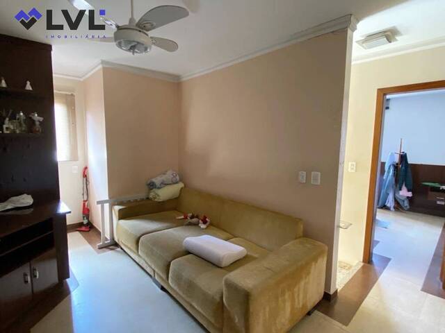 Sobrado para Venda em Goiânia - 5