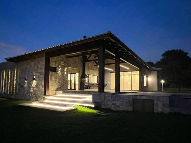 #166 - Casa para Venda em Senador Canedo - GO - 2