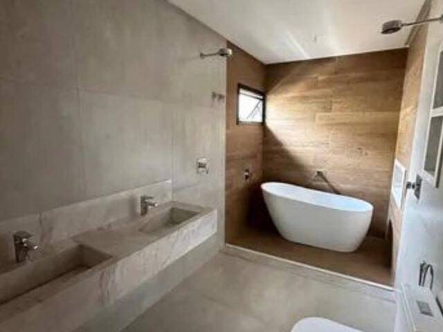 Casa para Venda em Goiânia - 4