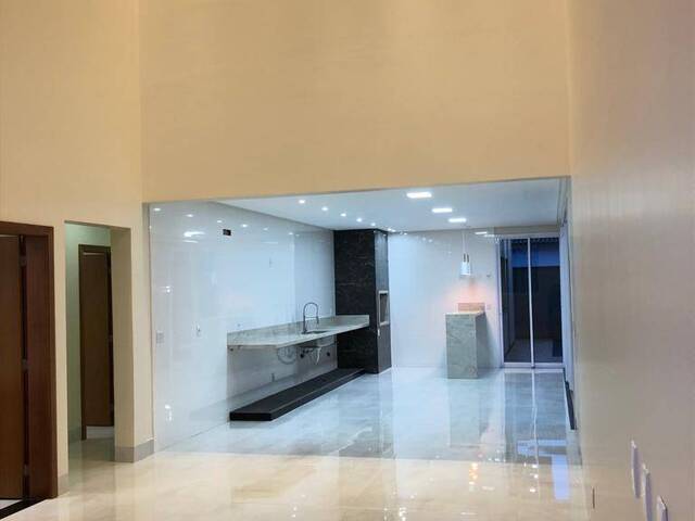 Casa para Venda em Goiânia - 4