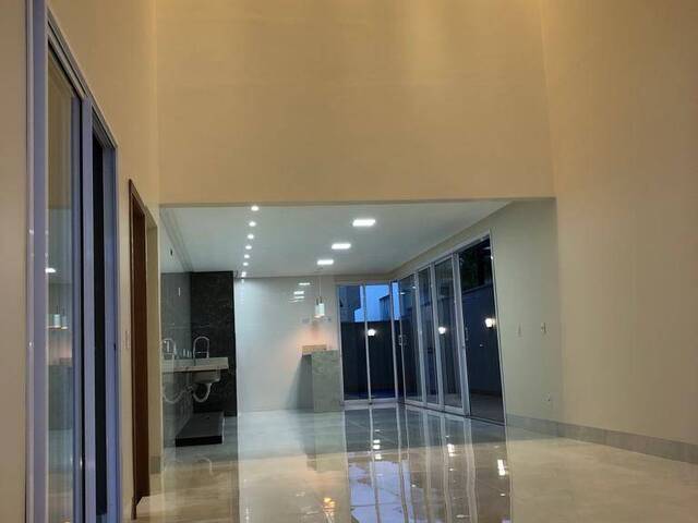 Casa para Venda em Goiânia - 5