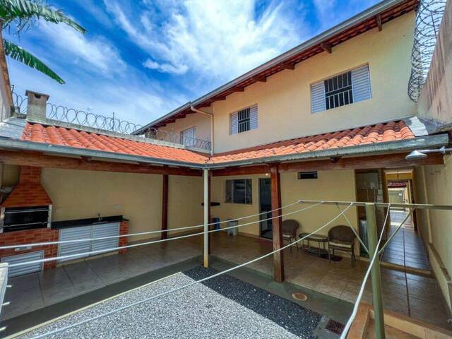 #229 - Casa para Venda em Goiânia - GO - 1