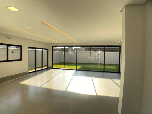 Casa para Venda em Aparecida de Goiânia - 5