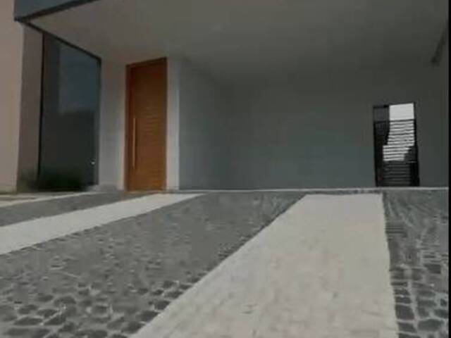 #270 - Casa para Venda em Senador Canedo - GO - 2