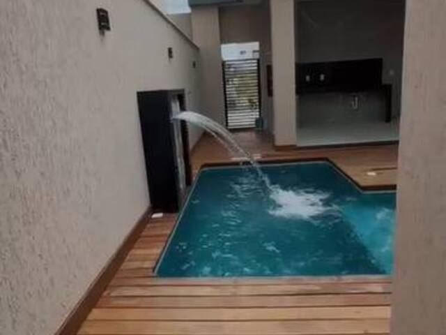 Casa para Venda em Senador Canedo - 4