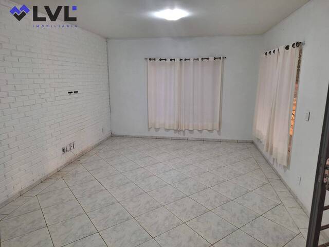 Casa para Venda em Senador Canedo - 5