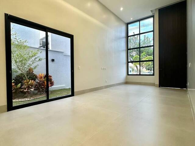 Casa para Venda em Senador Canedo - 4