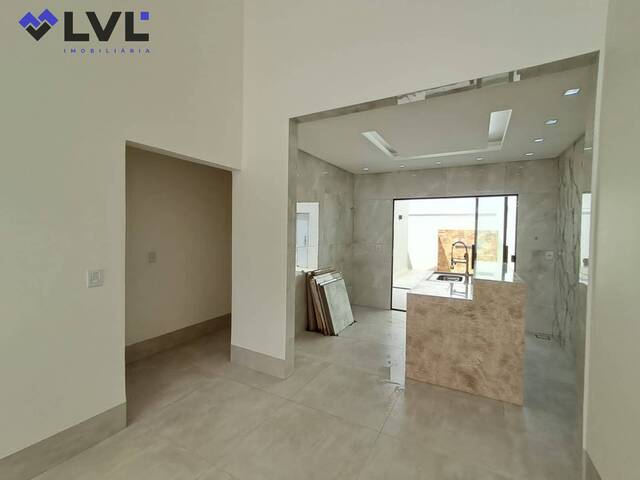 Casa para Venda em Goiânia - 4
