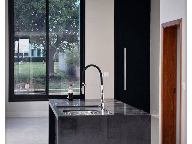 Casa para Venda em Aparecida de Goiânia - 5