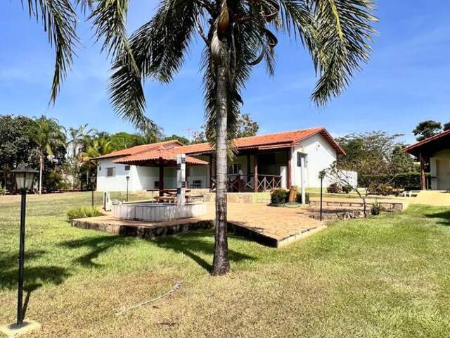 Casa para Venda em Hidrolândia - 4