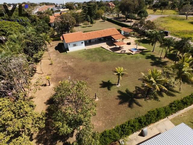 #487 - Casa para Venda em Hidrolândia - GO - 2